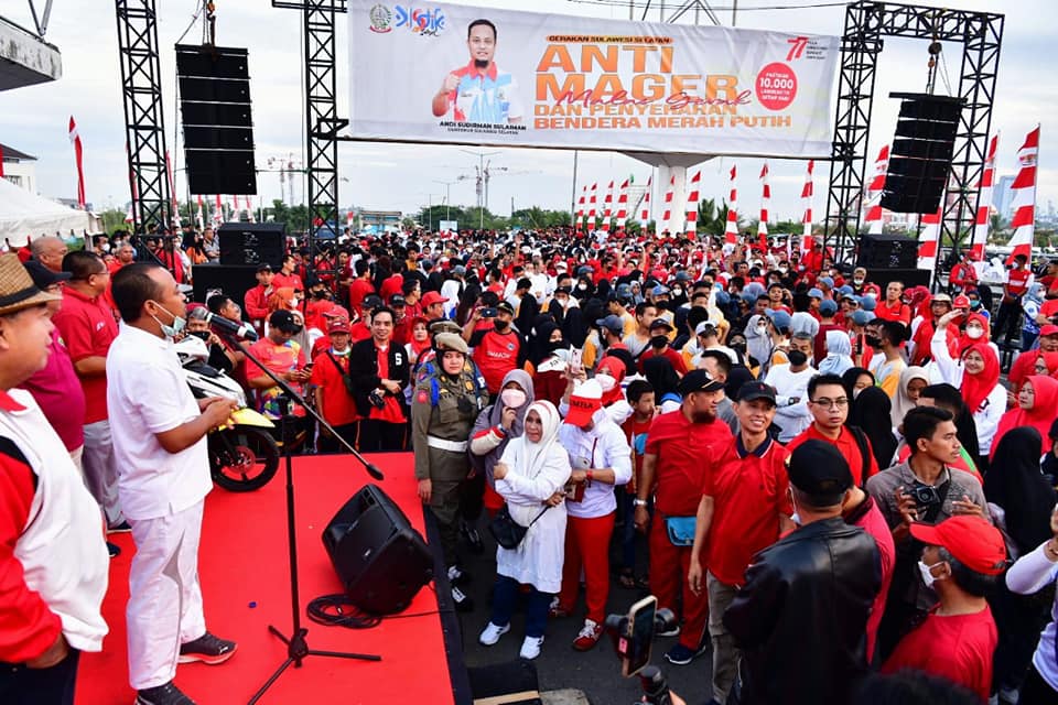 Gerakan Sulsel Anti Mager Bersama Guru dan Pelajar di CPI, Andi Sudirman Bagikan Beasiswa